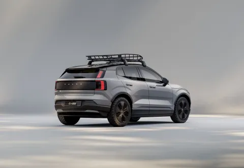 volvoEX30 Cros Country