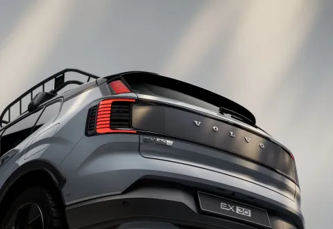 volvoEX30 Cros Country